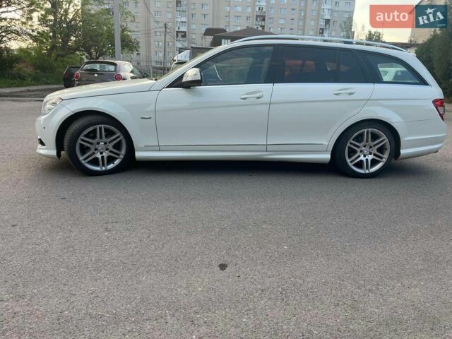 Белый Мерседес Ц-Класс, объемом двигателя 1.8 л и пробегом 250 тыс. км за 6900 $, фото 31 на Automoto.ua