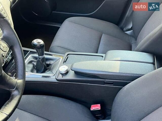 Мерседес Ц-Класс 2010 в Киеве на Automoto.ua Белый Мерседес Ц-Класс, объемом двигателя 2.1 л и пробегом 412 тыс. км за 8990 $, фото 17 на Automoto.ua