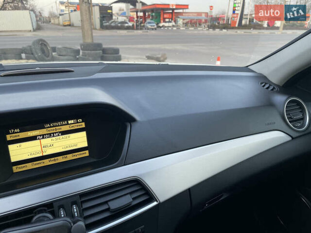 Білий Мерседес Ц-Клас, об'ємом двигуна 2.14 л та пробігом 318 тис. км за 12500 $, фото 18 на Automoto.ua