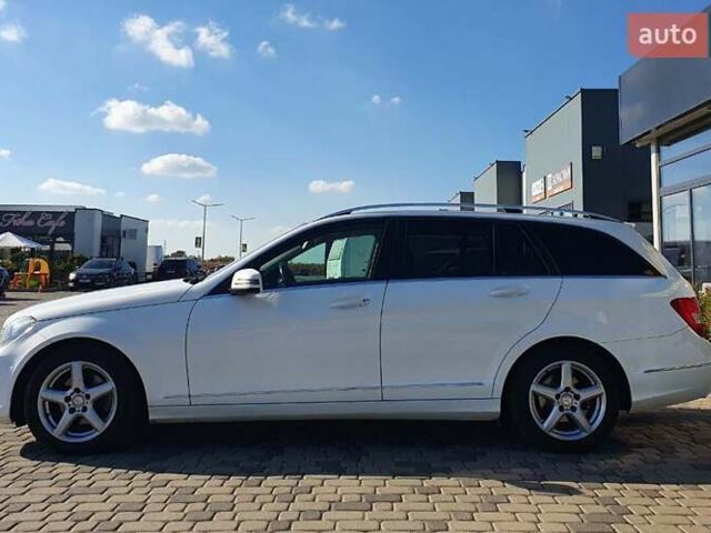 Белый Мерседес Ц-Класс, объемом двигателя 2.2 л и пробегом 363 тыс. км за 12790 $, фото 3 на Automoto.ua