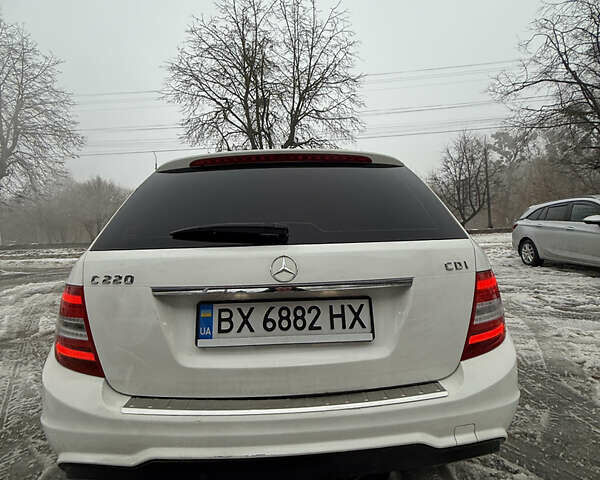 Белый Мерседес Ц-Класс, объемом двигателя 2.2 л и пробегом 278 тыс. км за 11300 $, фото 15 на Automoto.ua