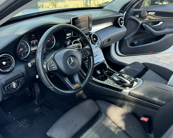 Білий Мерседес Ц-Клас, об'ємом двигуна 2.14 л та пробігом 284 тис. км за 16800 $, фото 13 на Automoto.ua