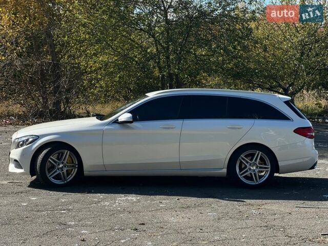 Білий Мерседес Ц-Клас, об'ємом двигуна 2.14 л та пробігом 342 тис. км за 17300 $, фото 11 на Automoto.ua