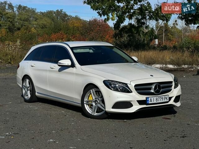 Білий Мерседес Ц-Клас, об'ємом двигуна 2.14 л та пробігом 342 тис. км за 17300 $, фото 5 на Automoto.ua