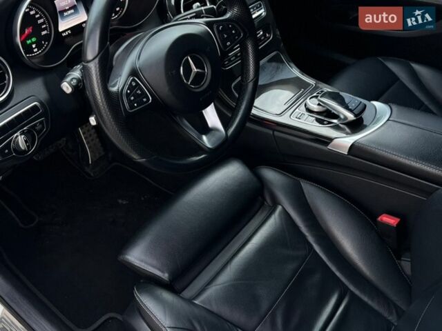 Білий Мерседес Ц-Клас, об'ємом двигуна 2.14 л та пробігом 342 тис. км за 17300 $, фото 1 на Automoto.ua