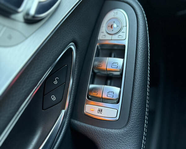 Белый Мерседес Ц-Класс, объемом двигателя 2.14 л и пробегом 159 тыс. км за 21900 $, фото 32 на Automoto.ua