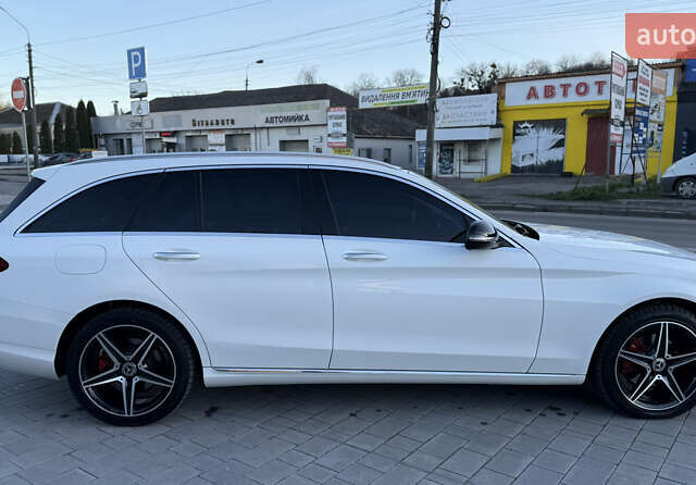 Белый Мерседес Ц-Класс, объемом двигателя 2.14 л и пробегом 159 тыс. км за 21900 $, фото 8 на Automoto.ua