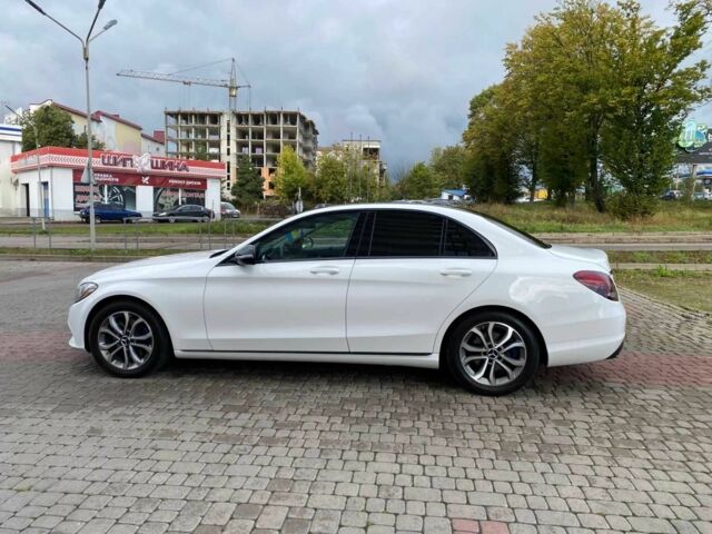 Білий Мерседес Ц-Клас, об'ємом двигуна 2 л та пробігом 163 тис. км за 18700 $, фото 4 на Automoto.ua