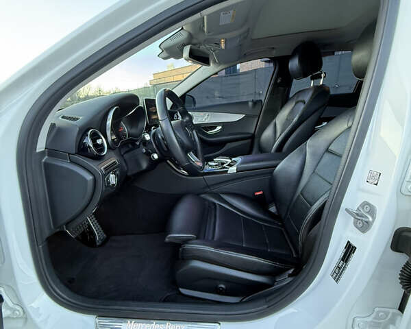 Белый Мерседес Ц-Класс, объемом двигателя 2.14 л и пробегом 159 тыс. км за 21900 $, фото 15 на Automoto.ua