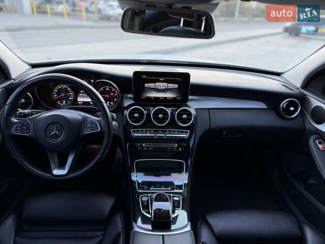 Белый Мерседес Ц-Класс, объемом двигателя 2.14 л и пробегом 159 тыс. км за 21900 $, фото 17 на Automoto.ua