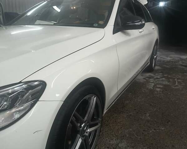 Білий Мерседес Ц-Клас, об'ємом двигуна 1.95 л та пробігом 211 тис. км за 17200 $, фото 11 на Automoto.ua