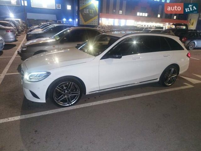 Білий Мерседес Ц-Клас, об'ємом двигуна 1.95 л та пробігом 211 тис. км за 17200 $, фото 2 на Automoto.ua