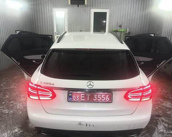 Білий Мерседес Ц-Клас, об'ємом двигуна 1.95 л та пробігом 211 тис. км за 17200 $, фото 7 на Automoto.ua