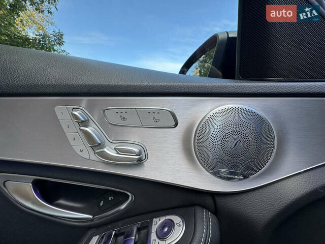 Белый Мерседес Ц-Класс, объемом двигателя 1.95 л и пробегом 147 тыс. км за 28900 $, фото 2 на Automoto.ua