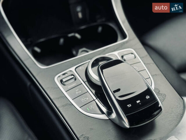 Белый Мерседес Ц-Класс, объемом двигателя 1.95 л и пробегом 148 тыс. км за 27500 $, фото 42 на Automoto.ua