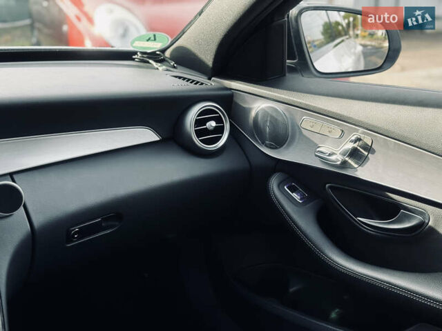 Белый Мерседес Ц-Класс, объемом двигателя 1.95 л и пробегом 148 тыс. км за 27500 $, фото 43 на Automoto.ua