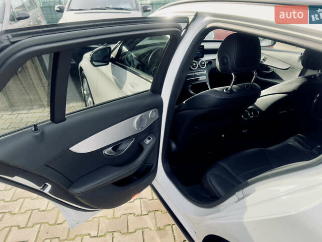 Белый Мерседес Ц-Класс, объемом двигателя 1.95 л и пробегом 148 тыс. км за 27500 $, фото 44 на Automoto.ua