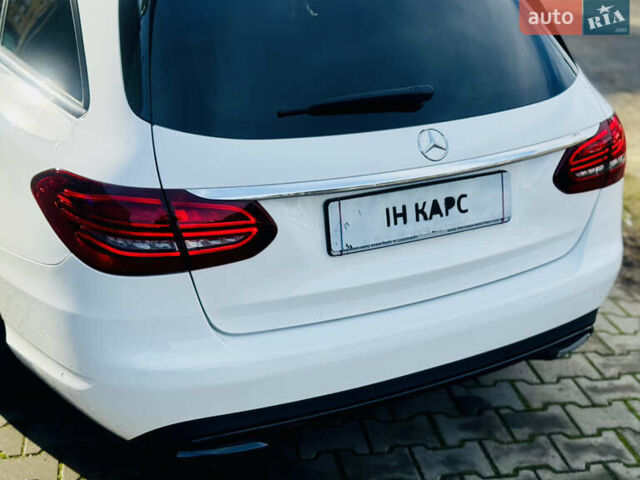 Белый Мерседес Ц-Класс, объемом двигателя 1.95 л и пробегом 148 тыс. км за 27500 $, фото 13 на Automoto.ua