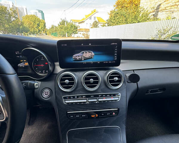 Белый Мерседес Ц-Класс, объемом двигателя 1.95 л и пробегом 147 тыс. км за 28900 $, фото 14 на Automoto.ua