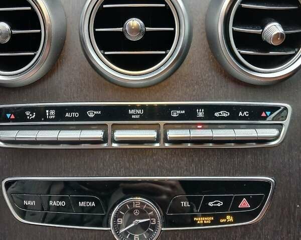 Белый Мерседес Ц-Класс, объемом двигателя 1.5 л и пробегом 48 тыс. км за 25500 $, фото 25 на Automoto.ua