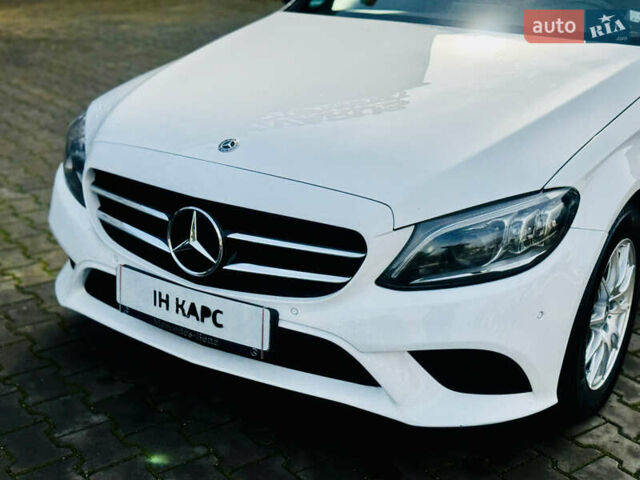 Белый Мерседес Ц-Класс, объемом двигателя 1.95 л и пробегом 148 тыс. км за 27500 $, фото 6 на Automoto.ua
