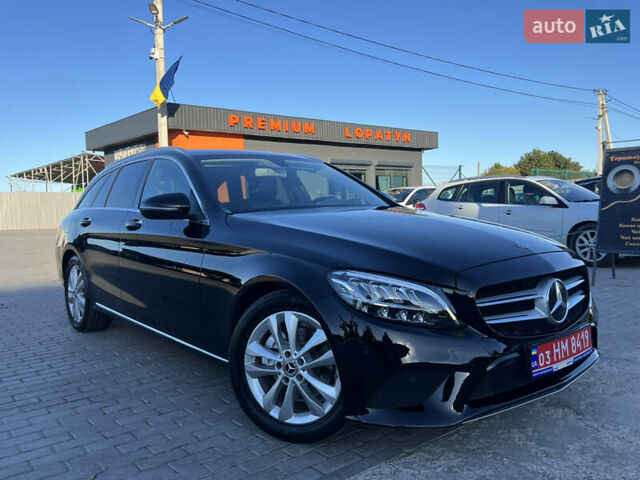 Білий Мерседес Ц-Клас, об'ємом двигуна 1.95 л та пробігом 300 тис. км за 20510 $, фото 2 на Automoto.ua