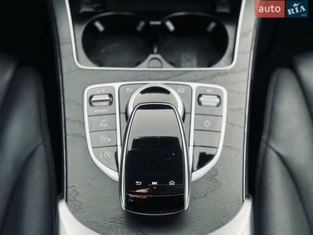 Белый Мерседес Ц-Класс, объемом двигателя 1.95 л и пробегом 148 тыс. км за 27500 $, фото 41 на Automoto.ua