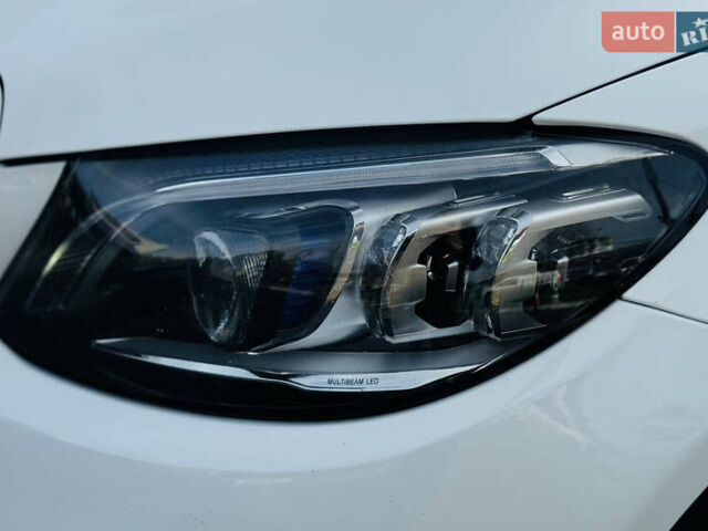 Белый Мерседес Ц-Класс, объемом двигателя 1.95 л и пробегом 148 тыс. км за 27500 $, фото 10 на Automoto.ua