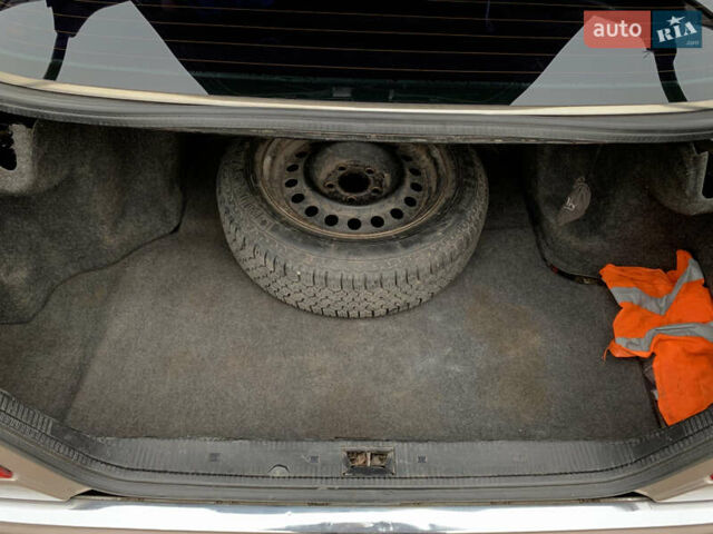 Бежевый Мерседес Ц-Класс, объемом двигателя 1.8 л и пробегом 381 тыс. км за 3650 $, фото 23 на Automoto.ua