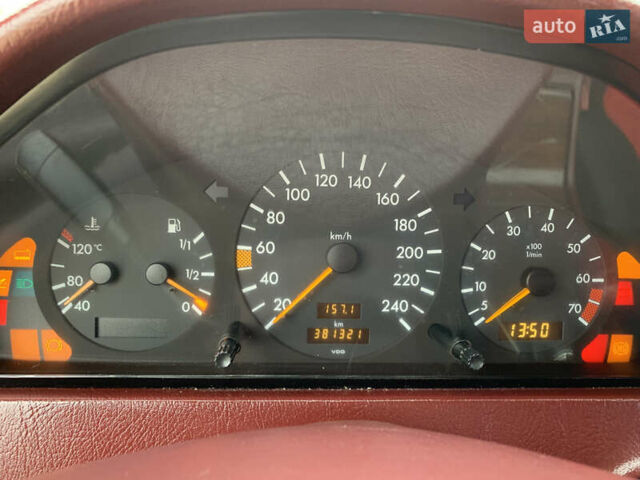 Бежевый Мерседес Ц-Класс, объемом двигателя 1.8 л и пробегом 381 тыс. км за 3650 $, фото 18 на Automoto.ua