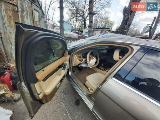 Бежевий Мерседес Ц-Клас, об'ємом двигуна 1.8 л та пробігом 190 тис. км за 2800 $, фото 8 на Automoto.ua