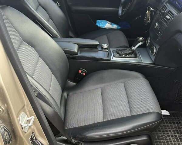 Бежевий Мерседес Ц-Клас, об'ємом двигуна 1.8 л та пробігом 203 тис. км за 9100 $, фото 18 на Automoto.ua