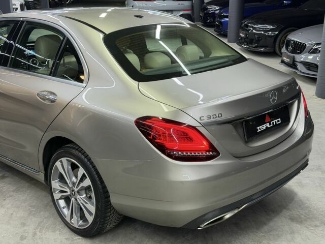 Бежевый Мерседес Ц-Класс, объемом двигателя 2 л и пробегом 60 тыс. км за 28900 $, фото 13 на Automoto.ua