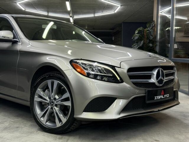 Бежевый Мерседес Ц-Класс, объемом двигателя 2 л и пробегом 60 тыс. км за 28900 $, фото 3 на Automoto.ua