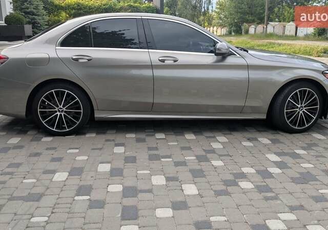Бежевий Мерседес Ц-Клас, об'ємом двигуна 2 л та пробігом 80 тис. км за 28200 $, фото 1 на Automoto.ua