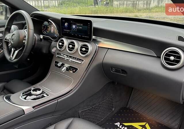 Бежевий Мерседес Ц-Клас, об'ємом двигуна 1.99 л та пробігом 38 тис. км за 33500 $, фото 41 на Automoto.ua