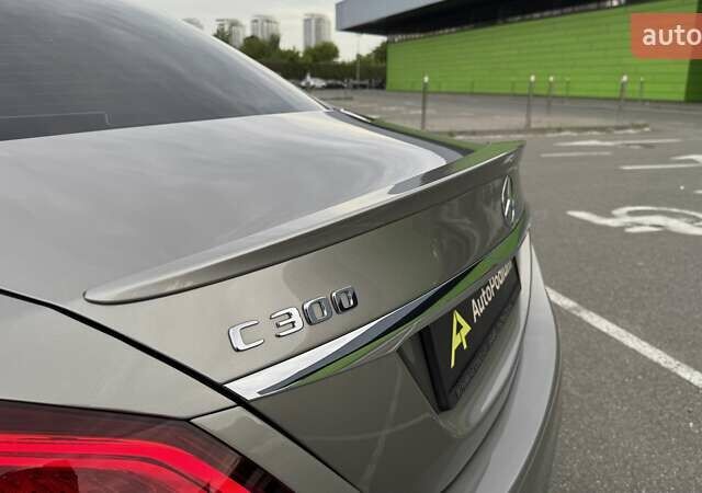 Бежевий Мерседес Ц-Клас, об'ємом двигуна 1.99 л та пробігом 38 тис. км за 33500 $, фото 35 на Automoto.ua