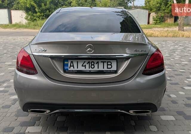 Бежевий Мерседес Ц-Клас, об'ємом двигуна 2 л та пробігом 80 тис. км за 28200 $, фото 3 на Automoto.ua