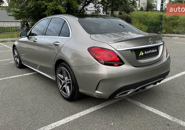 Бежевий Мерседес Ц-Клас, об'ємом двигуна 1.99 л та пробігом 38 тис. км за 33500 $, фото 5 на Automoto.ua