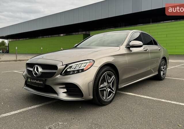 Бежевий Мерседес Ц-Клас, об'ємом двигуна 1.99 л та пробігом 38 тис. км за 33500 $, фото 3 на Automoto.ua