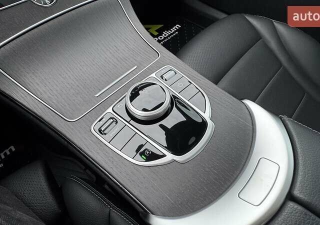 Бежевий Мерседес Ц-Клас, об'ємом двигуна 1.99 л та пробігом 38 тис. км за 33500 $, фото 51 на Automoto.ua