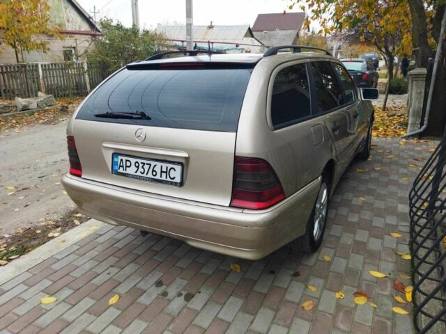 Бежевый Мерседес Ц-Класс, объемом двигателя 2.2 л и пробегом 520 тыс. км за 3700 $, фото 6 на Automoto.ua