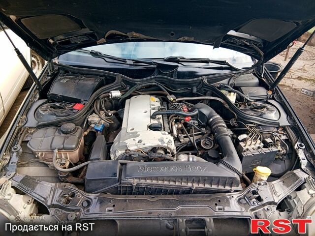 Чорний Мерседес Ц-Клас, об'ємом двигуна 2 л та пробігом 350 тис. км за 5000 $, фото 4 на Automoto.ua