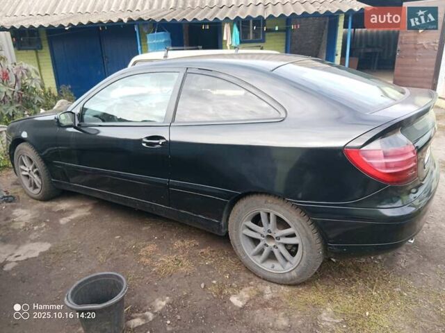 Черный Мерседес Ц-Класс, объемом двигателя 1.8 л и пробегом 350 тыс. км за 5000 $, фото 10 на Automoto.ua
