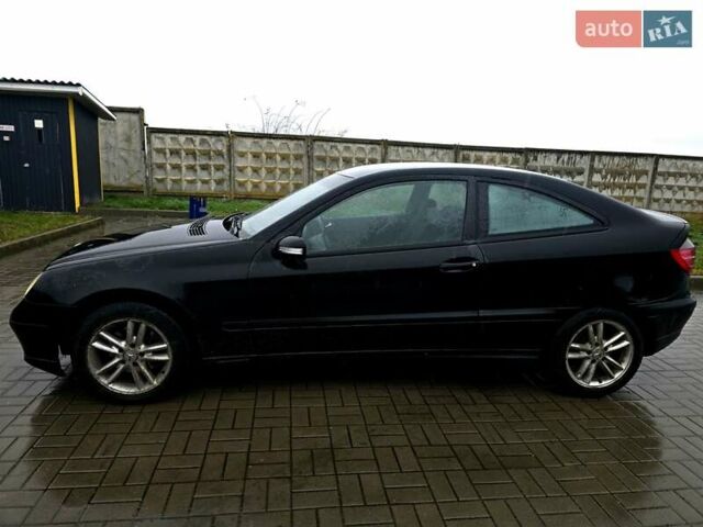 Черный Мерседес Ц-Класс, объемом двигателя 1.8 л и пробегом 300 тыс. км за 3300 $, фото 4 на Automoto.ua