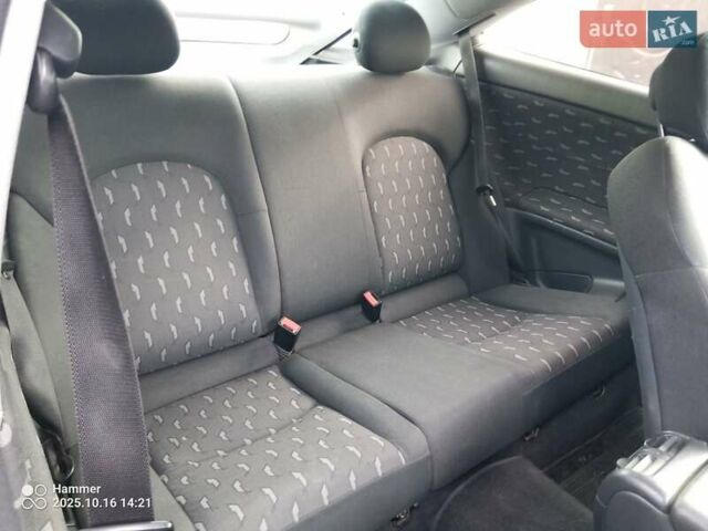 Черный Мерседес Ц-Класс, объемом двигателя 1.8 л и пробегом 350 тыс. км за 5000 $, фото 7 на Automoto.ua