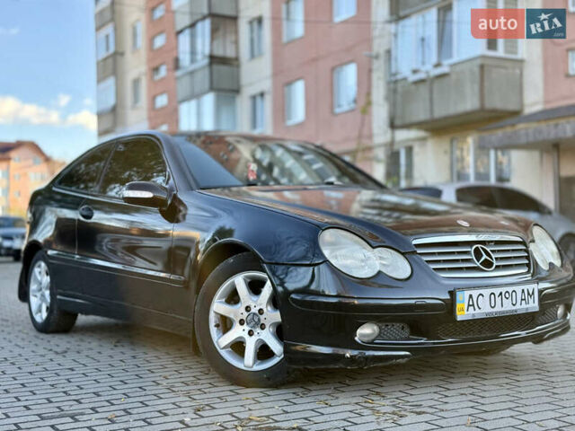 Чорний Мерседес Ц-Клас, об'ємом двигуна 1.8 л та пробігом 250 тис. км за 3350 $, фото 2 на Automoto.ua