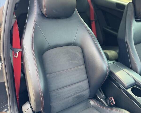 Черный Мерседес Ц-Класс, объемом двигателя 1.8 л и пробегом 197 тыс. км за 11850 $, фото 9 на Automoto.ua