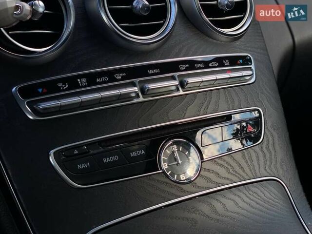 Черный Мерседес Ц-Класс, объемом двигателя 1.99 л и пробегом 126 тыс. км за 26490 $, фото 33 на Automoto.ua