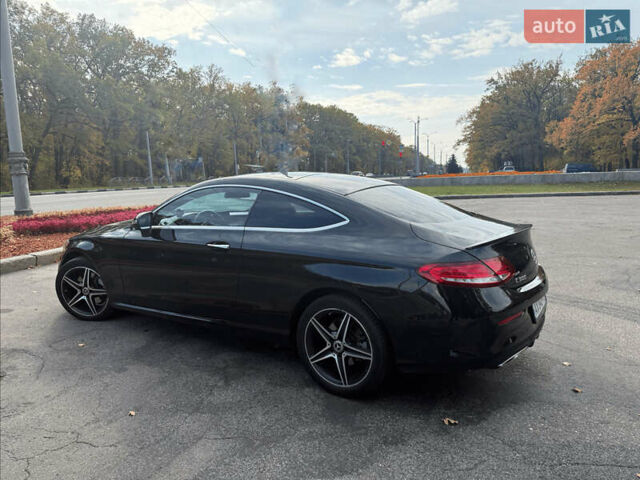 Черный Мерседес Ц-Класс, объемом двигателя 1.99 л и пробегом 127 тыс. км за 25800 $, фото 14 на Automoto.ua